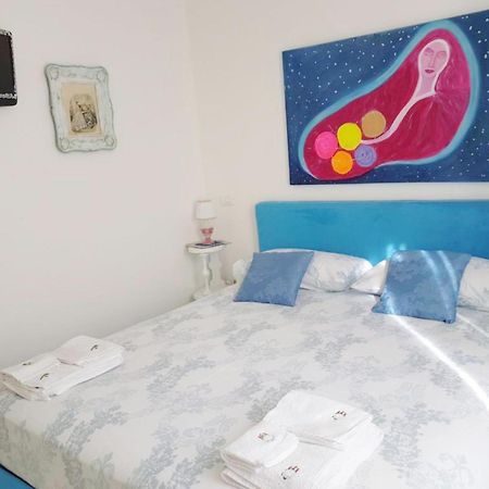 Suite And Relax Tina A 2 Passi Dal Centro E Al Foro Italico Palermo Kültér fotó